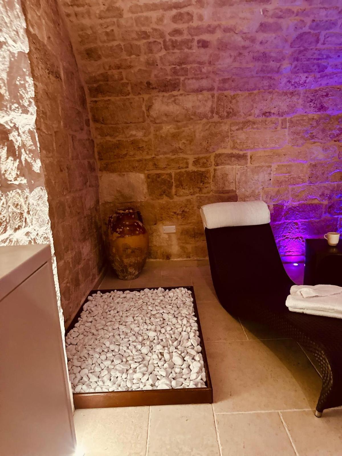 מרטינה פרנקה Un Giorno Bellissimo Suite & Spa מראה חיצוני תמונה